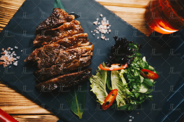 Steak "Chuck Roll"