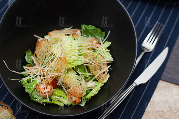Caesar salad with shrimp